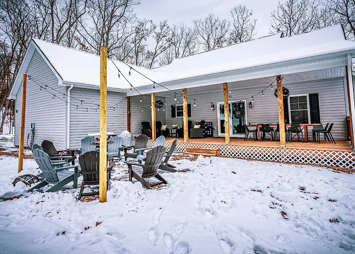 Sauna - Hot Tub - Theater - Arcade - Family Fun