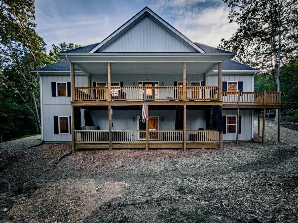 Holiday home Sauna - Hot Tub - Theater - Arcade - Family Fun *