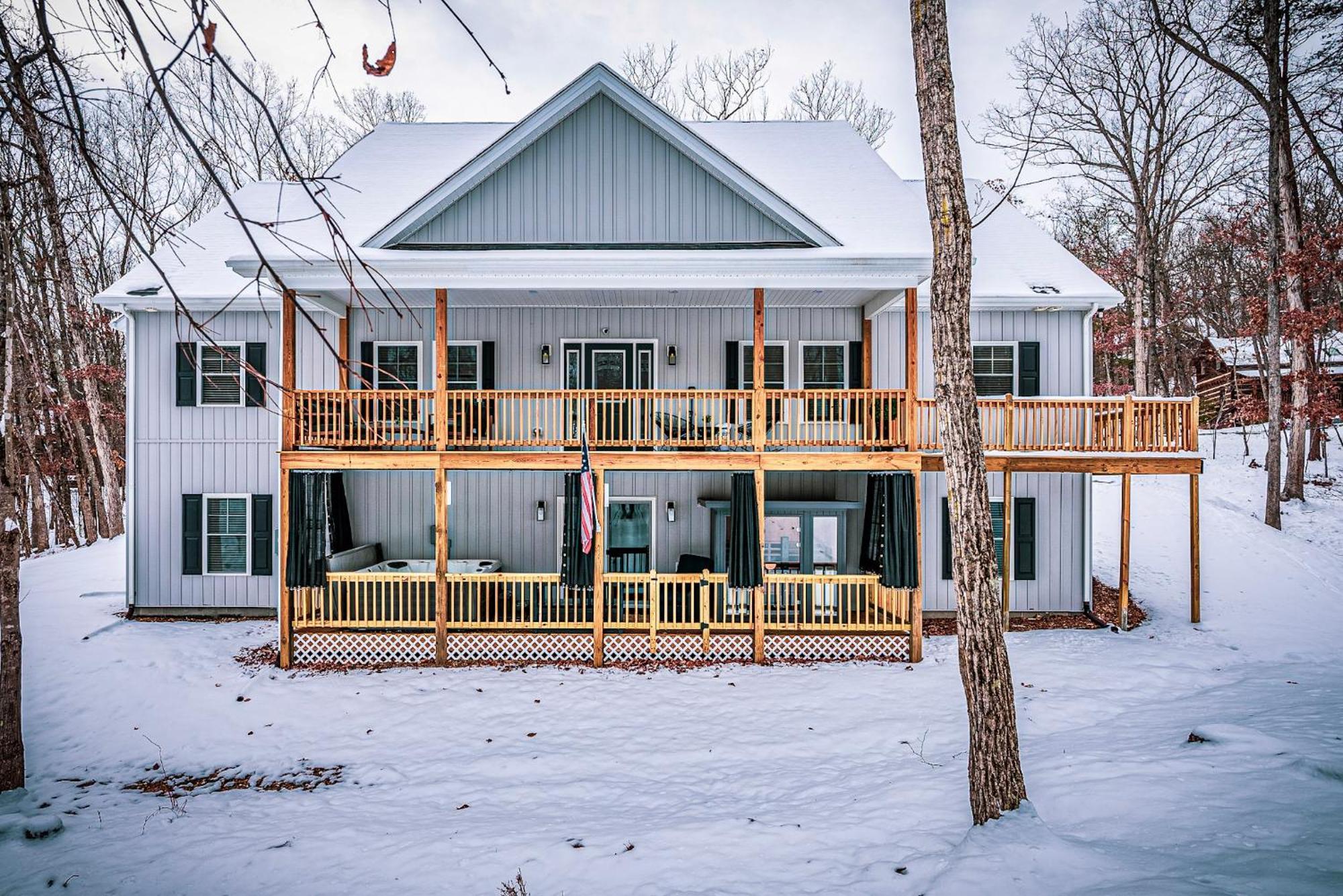 Holiday home Sauna - Hot Tub - Theater - Arcade - Family Fun *