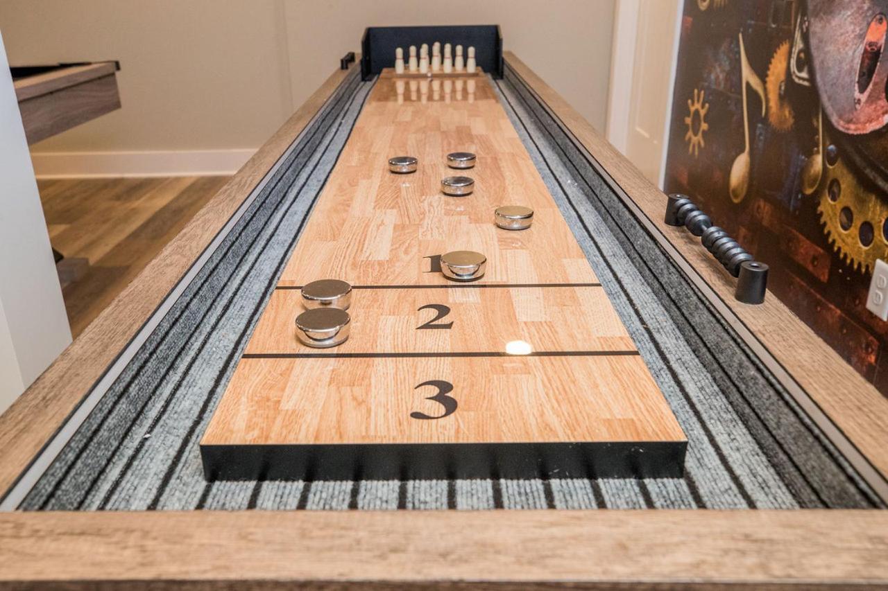 Sauna - Hot Tub - Theater - Arcade - Family Fun Massanutten